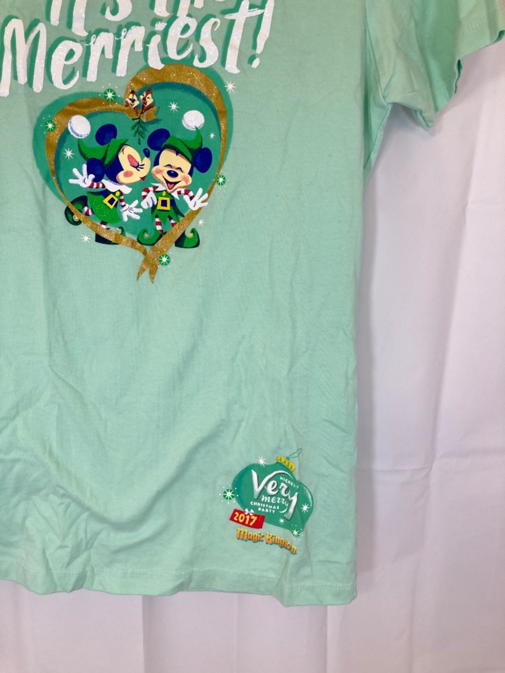 Disney Very Merry Christmas Party Shirt Sz L Green Short Sleeve Glitter 2017 - Picture 8 of 11